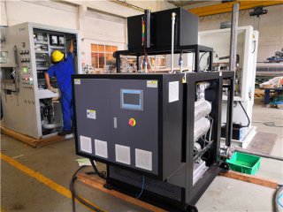 電加熱導(dǎo)熱油爐電磁閥打開出現(xiàn)聲響是什么原因？